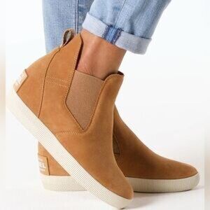 Sorel Out N About™ Suede Chelsea Ankle Boot in Tawny Buff/Chalk